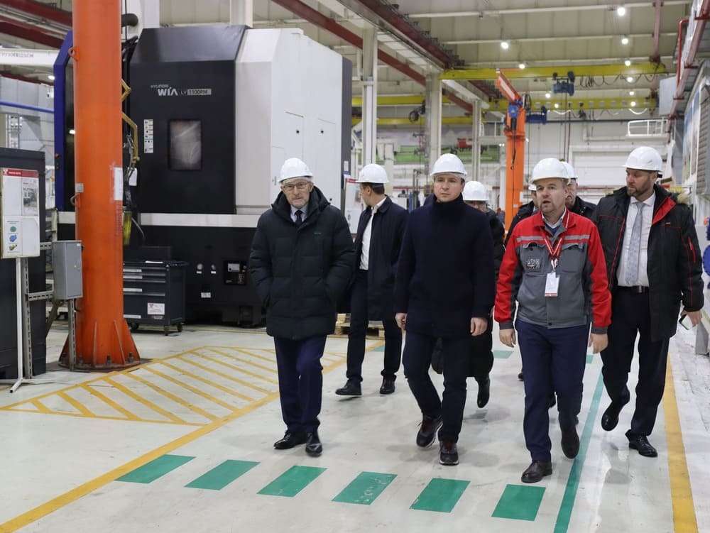 На строительстве тракторного завода